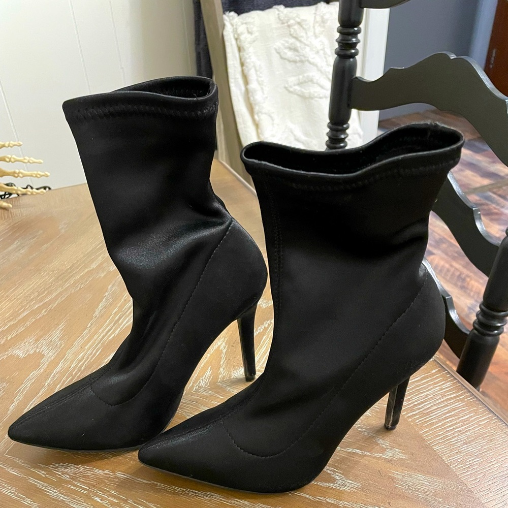 Pointed toe dress ankle booties